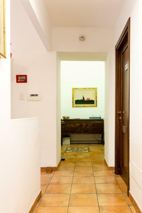 Few Steps From St Peter Bed & Breakfast Exterior photo